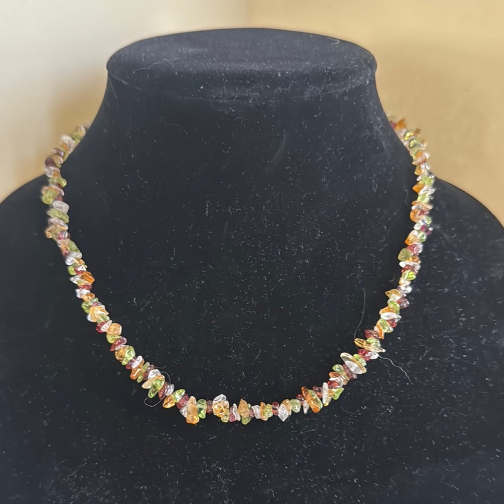 BOUTIQUE Vintage 18” Sea Glass Necklace Amber Green Purple Claw Closure NWOT
